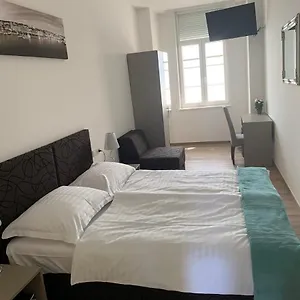  Hôtel capsule Rirooms Croatie